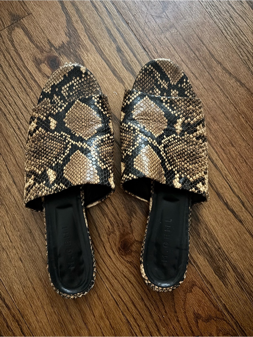 M Gemi snakeskin slides 42 (it)